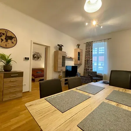 Bobbys Gartenapartment Apartment Krems an der Donau